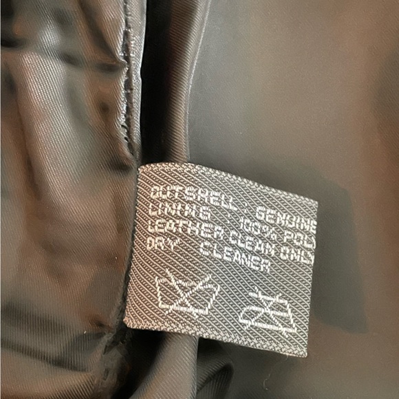 GARSON Leather Cropped Seamed Pants w/ Back Pockets - Picture 4 of 6